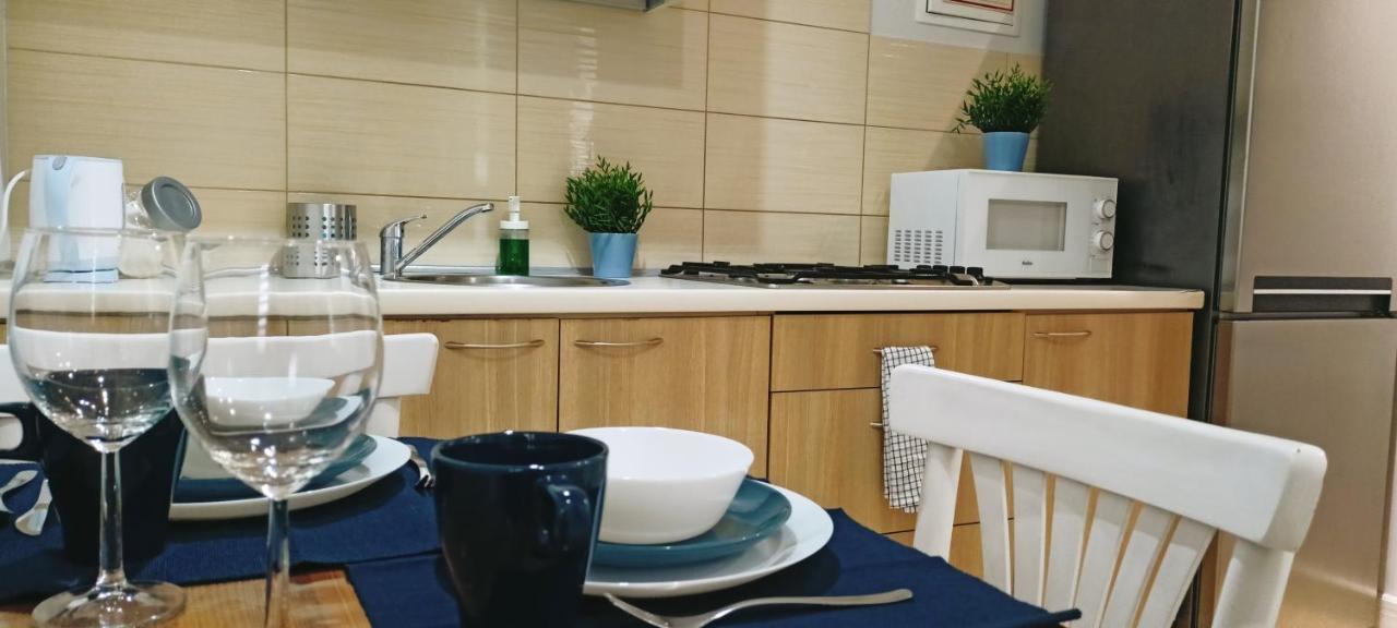 Apartament Granatowy Swietoduska 12 Lublin Extérieur photo