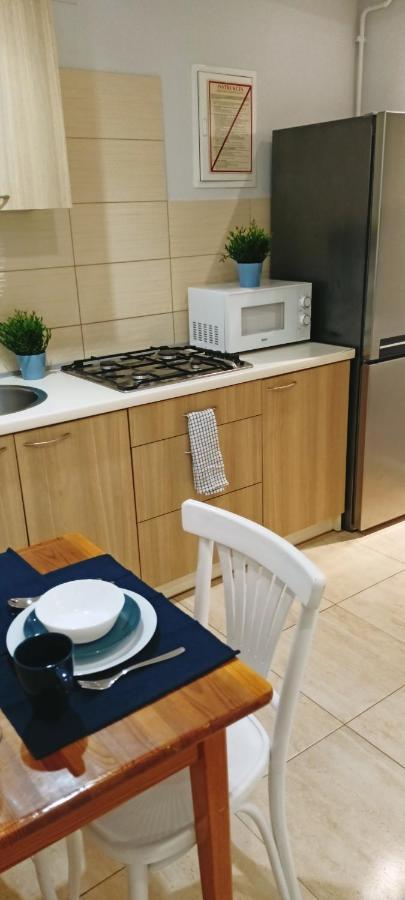 Apartament Granatowy Swietoduska 12 Lublin Extérieur photo