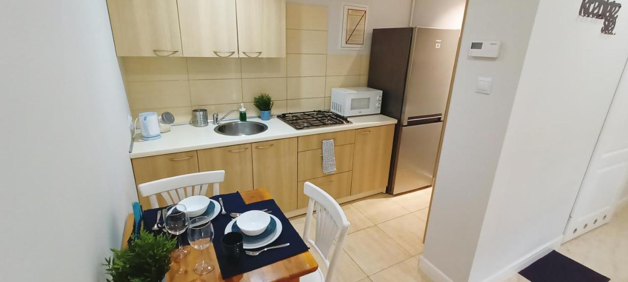 Apartament Granatowy Swietoduska 12 Lublin Extérieur photo