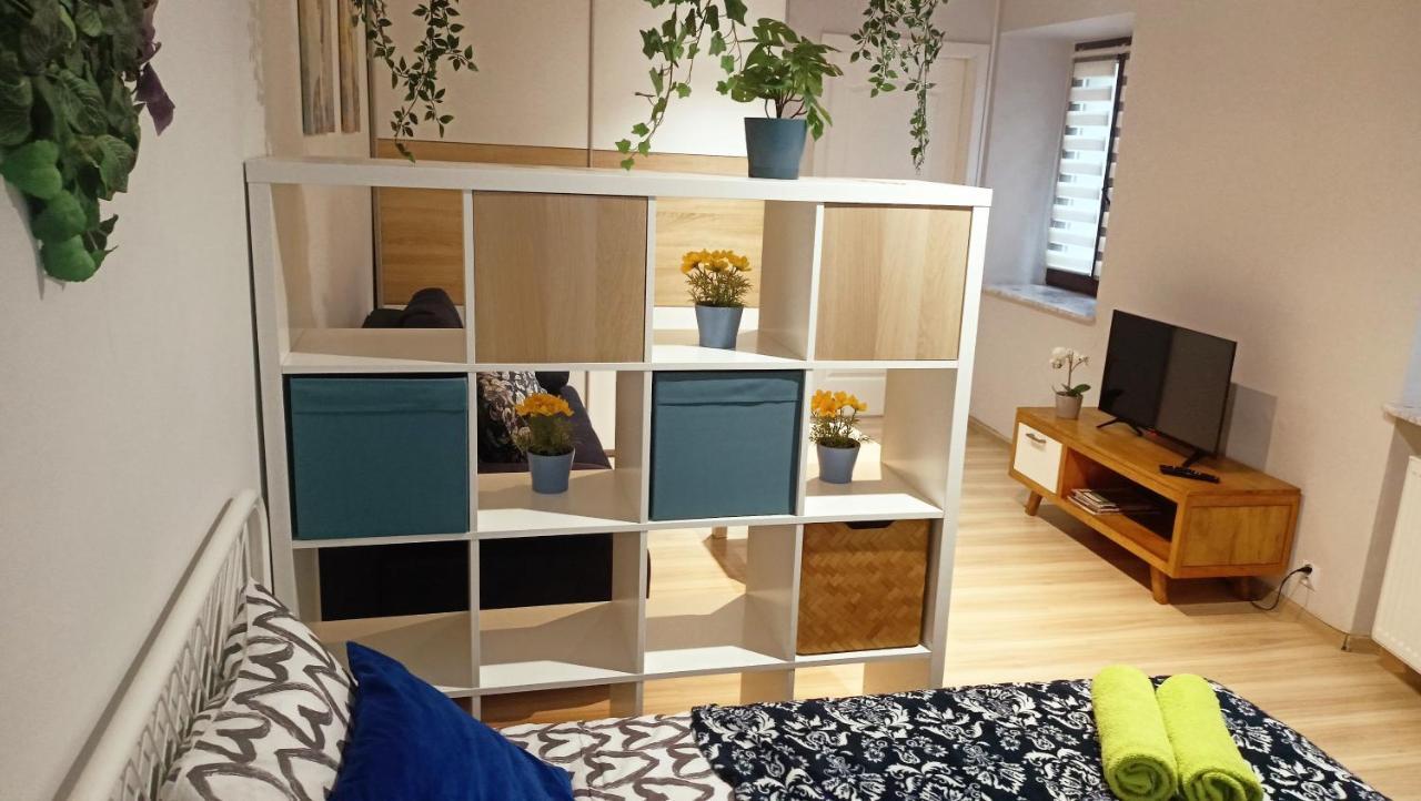 Apartament Granatowy Swietoduska 12 Lublin Extérieur photo