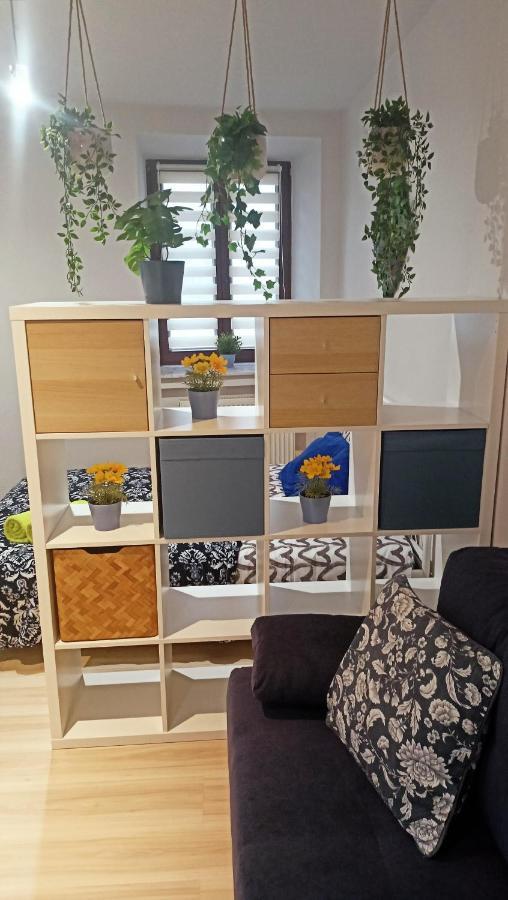 Apartament Granatowy Swietoduska 12 Lublin Extérieur photo